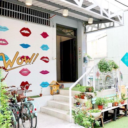 Wow Tainan Hostel Exteriör bild